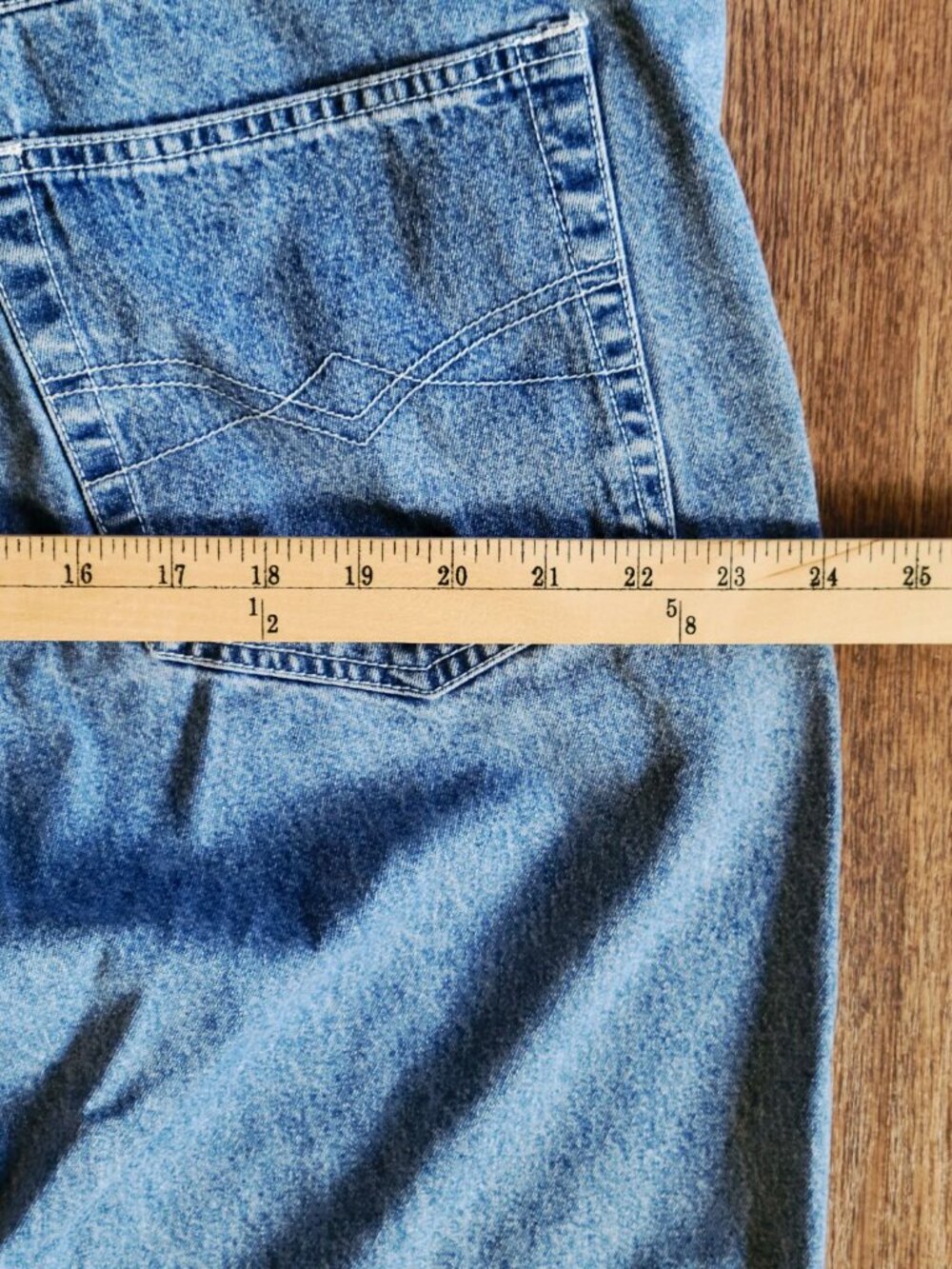 St. John's Bay Bib Overalls Womens Size 18 Blue Denim Retro Vintage Y2K Workwear - Picture 10 of 16
